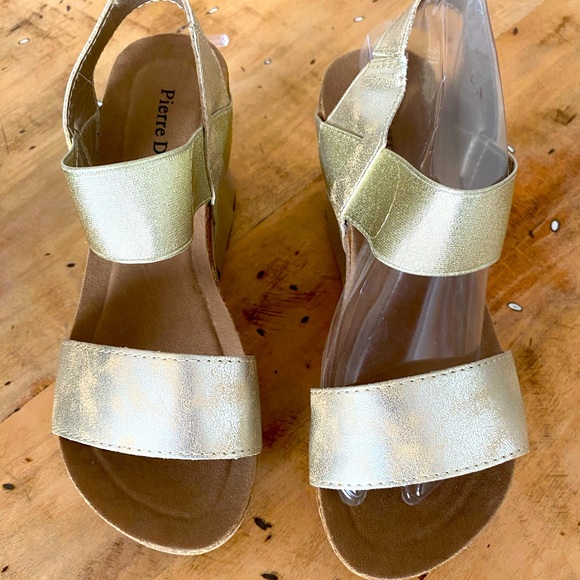 Gold Pierre Dumas - Picture 1 of 2